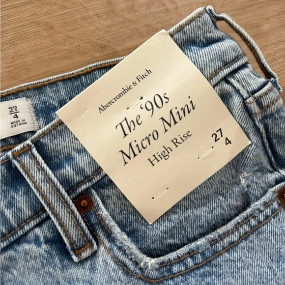 Abercrombie & Fitch Light Blue 90s Micro Mini High-Rise Denim Skirt 27 - Picture 3 of 6